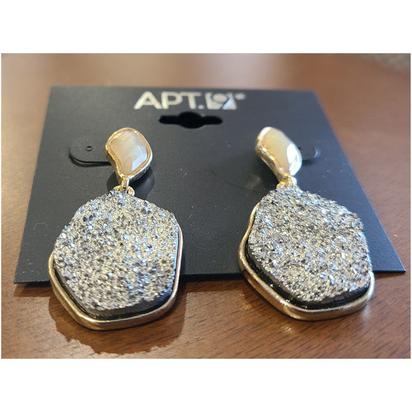 Apt.9 - Earrings with Stone Details (Boucles d'oreilles avec détails en pierre )